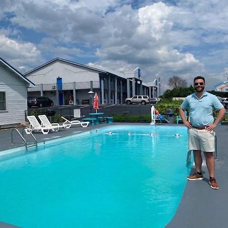 Smokies Inn - New Linens & Ultrafast Wifi - Friendliest Hospitality Guaranteed! Kodak Eksteriør billede