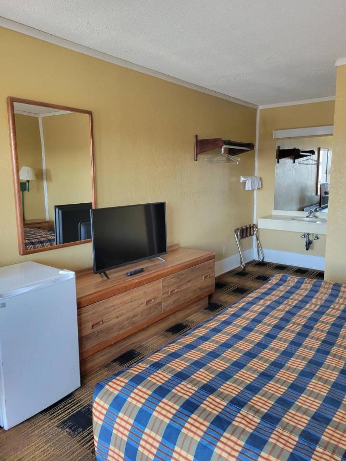 Smokies Inn - New Linens & Ultrafast Wifi - Friendliest Hospitality Guaranteed! Kodak Eksteriør billede